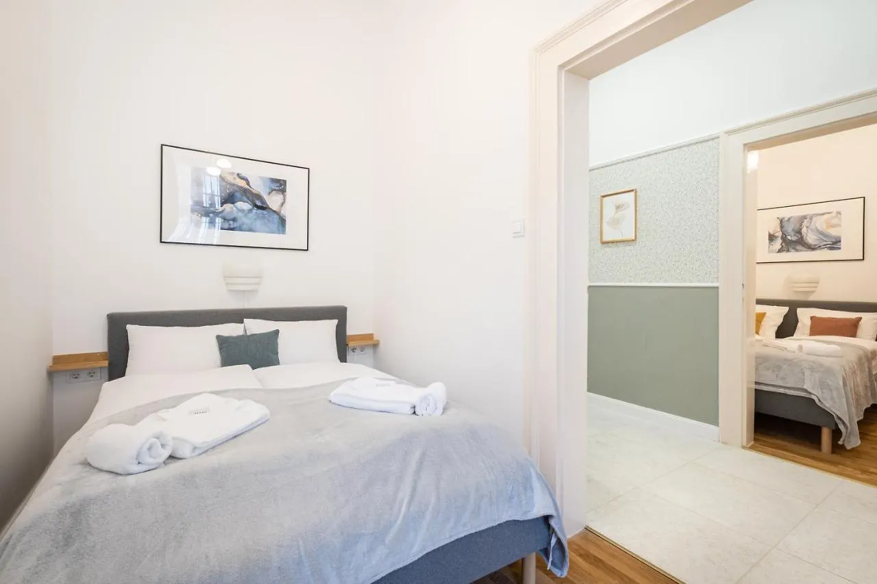 Sunset Treasure 3-Bdr Apartment Budapest Hungary